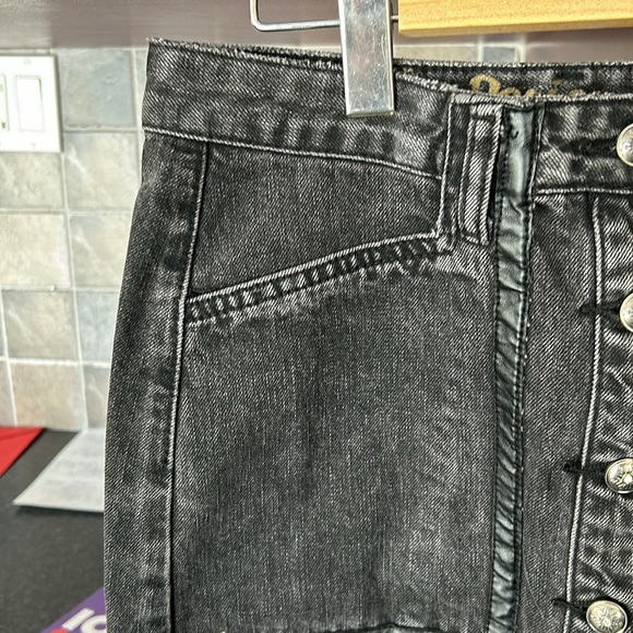 DESIGUAL black wash denim skirt size 28 (US8) - Picture 10 of 15